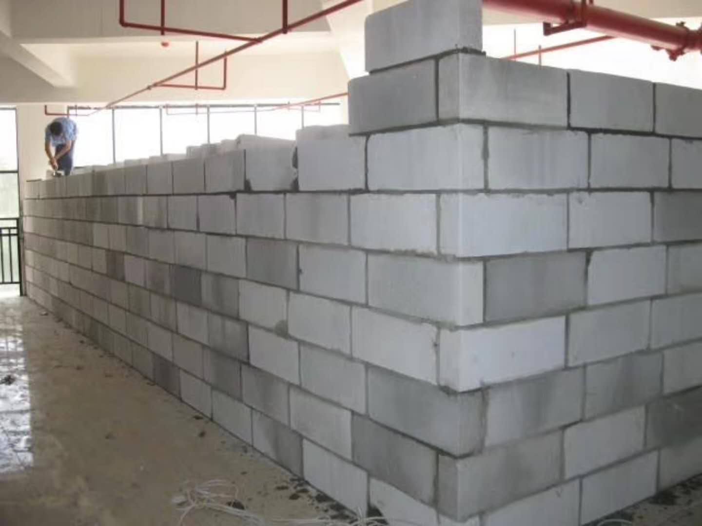 汶川蒸压加气混凝土砌块承重墙静力和抗震性能的研究